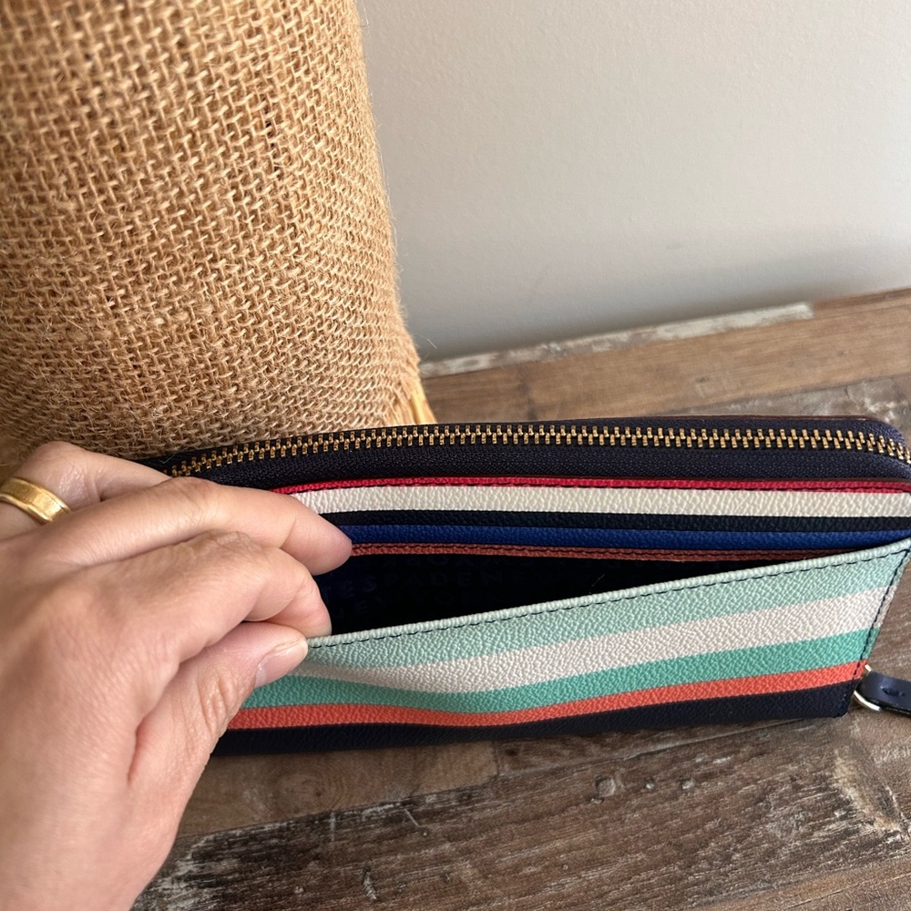 ♠️Kate Spade ♠️ Large Continental Wallet - Picture 3 of 15